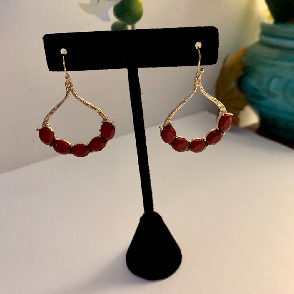 🎈Drop Hoop Earrings🎈
